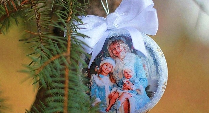 Ялинкові іграшки з фотографіями своїми руками